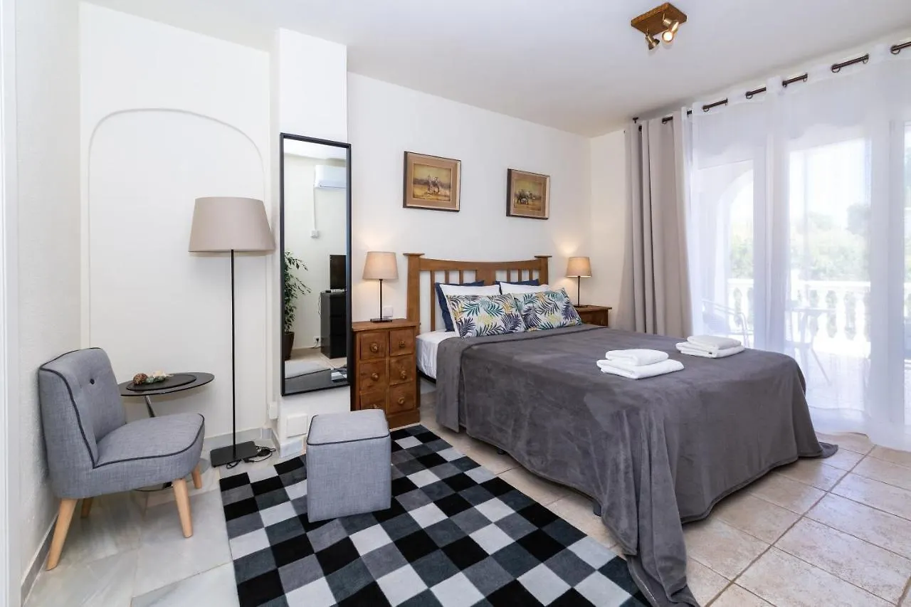 ماربيا Villa Melissa 3*,