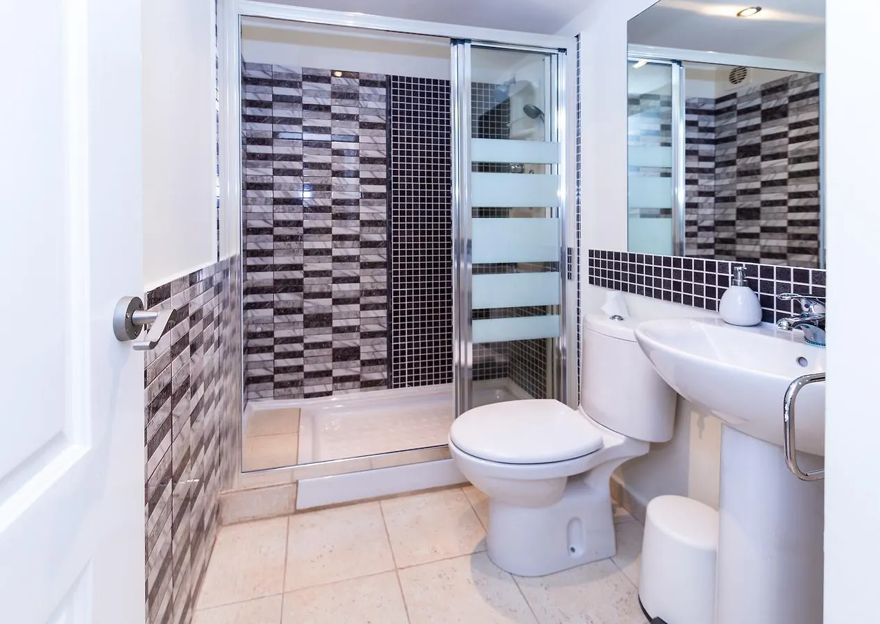 *** بيت ضيافة ماربيا Villa Melissa إسبانيا