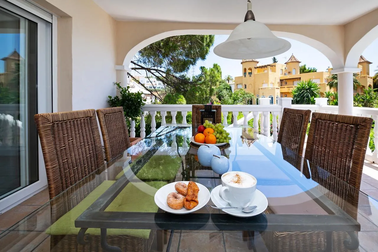 بيت ضيافة ماربيا Villa Melissa
